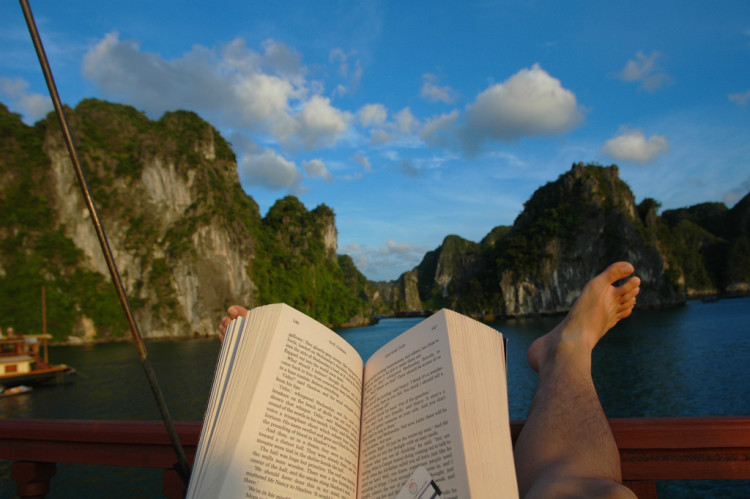7 Ideal Travel Books That Can Attract You A Lot