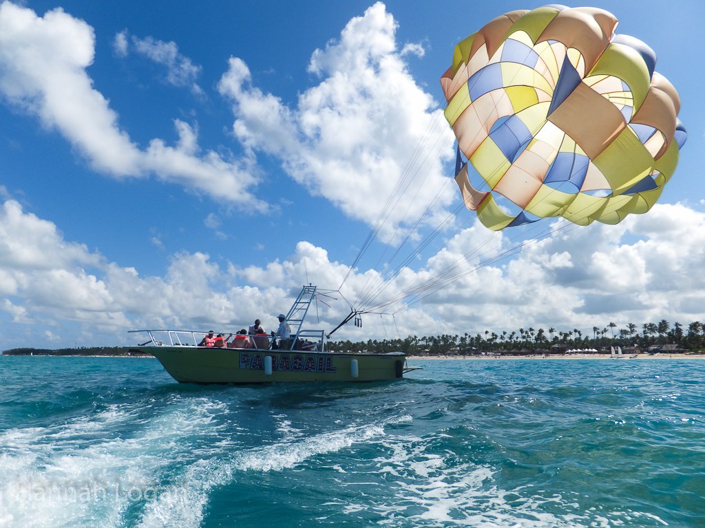 6 Best Places For Parasailing!