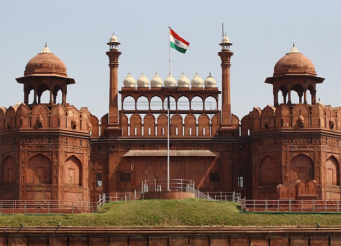 Top 5 Places To Visit In Delhi