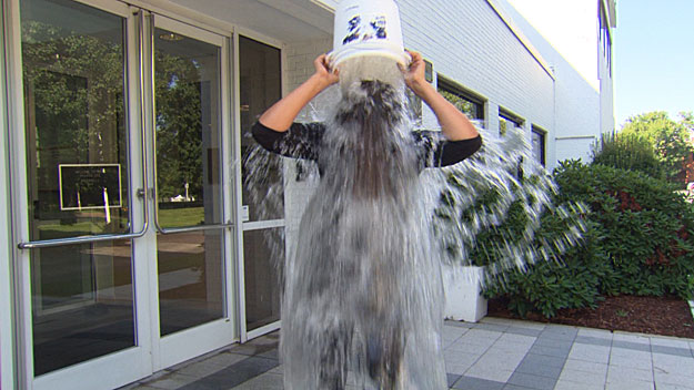 Ice Bucket Challenge Gives Much Needed Attention To Plight Of Celebs Pouring Water On Themselves