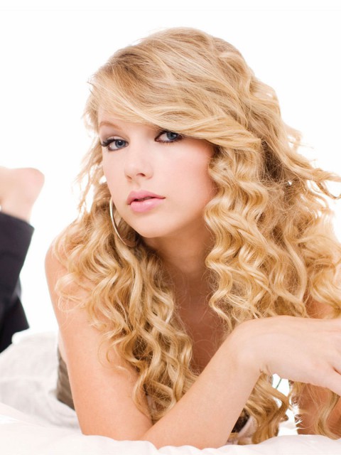 'I'd love to sing for a Bollywood Movie!': Taylor Swift