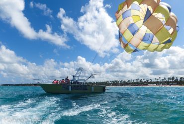 6 Best Places For Parasailing!