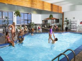 Benefits Of A Hotel With A Swimming Pool