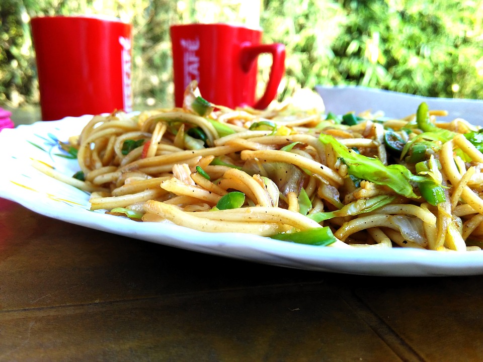 How to Make Szechuan Style Chinese Noodles