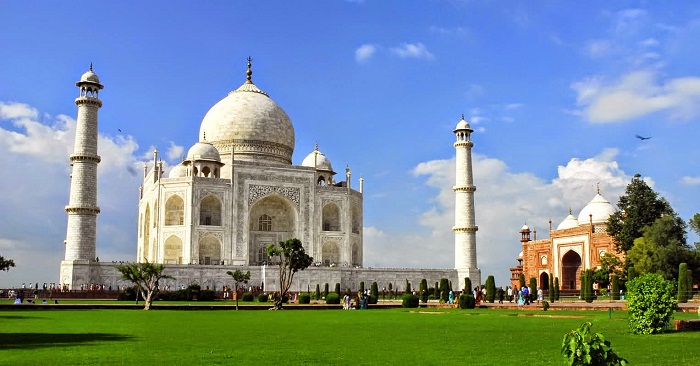Explore Agra Through Palace On Wheels Train