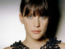 5 Big Time Celebrity Family Reunions